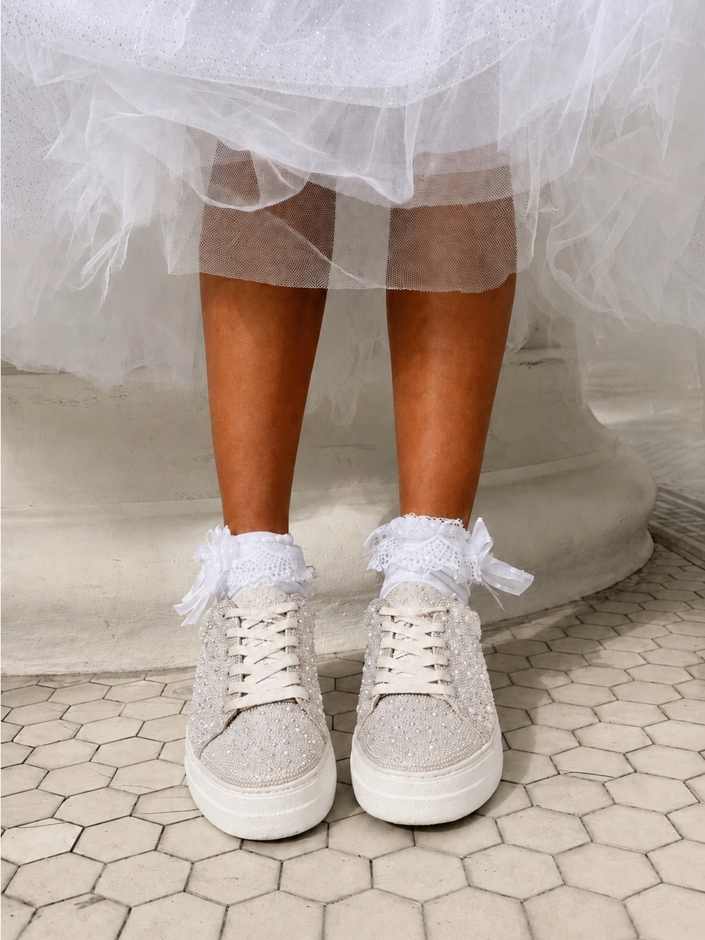 Betsey Johnson Sidny Pearl Rhinestone Platform Sneakers Size 7.5